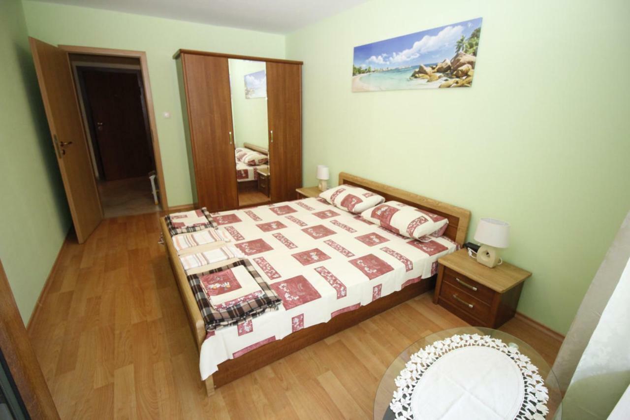 Apartment Rosi Pomorie Exterior foto